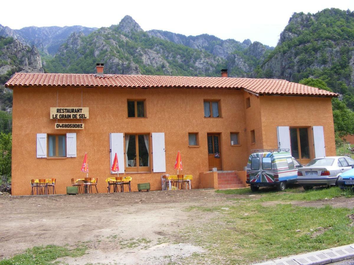 Belle Maison De Montagne Casteil Exteriör bild